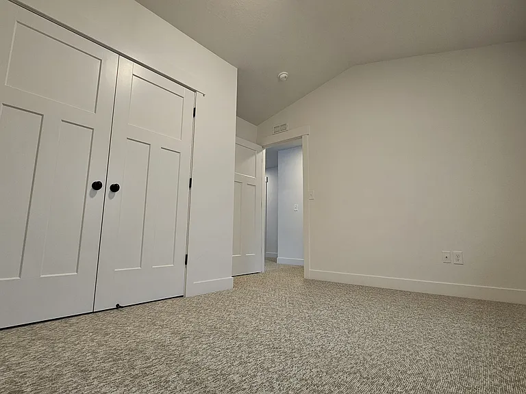 636 W Cottage Park Ln — Photo 14