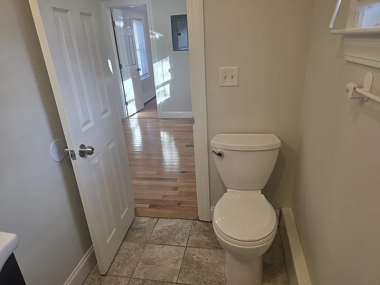182 Sea St #4 — Photo 18