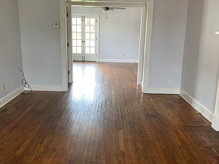 119 S High St — Photo 6