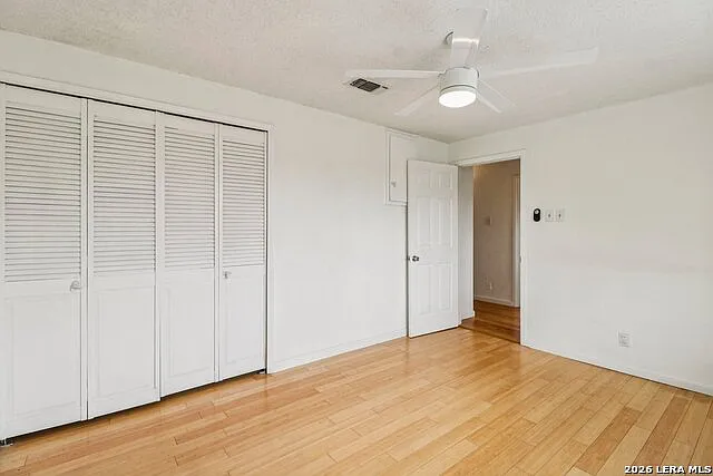 302 Weathercock Ln — Photo 25