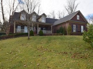 1022 Whitewood Bnd, La Grange, KY 40031