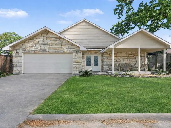 11643 Breezy Knoll Dr, Houston, TX 77064