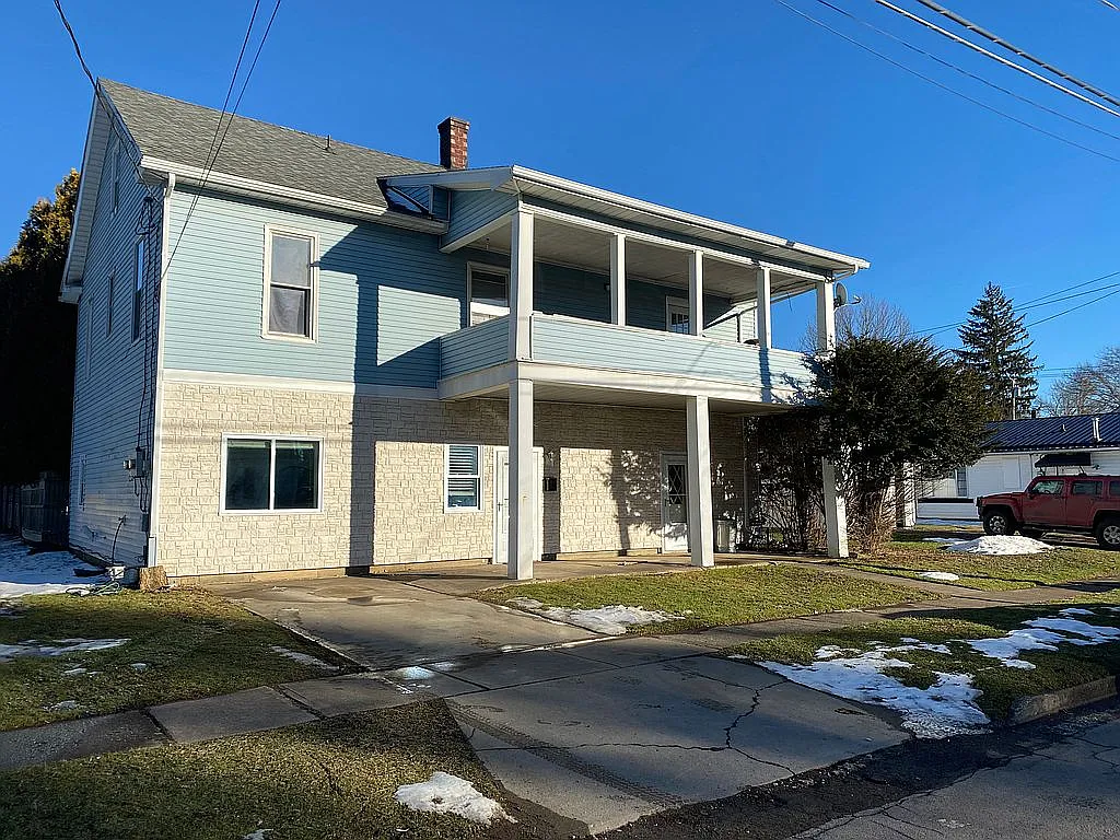 104 N 19th St photo 1