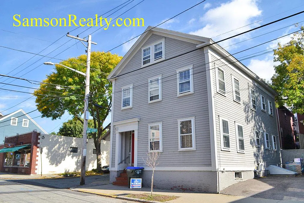 4 bed, $3,200 — Photo 2