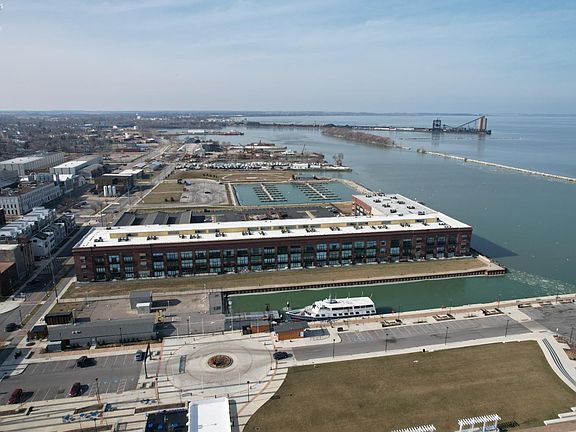 5th image of 401 W Shoreline Dr Unit 109