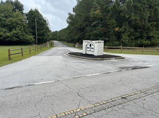 102 Calcos Ct, Holly Ridge, NC 28445