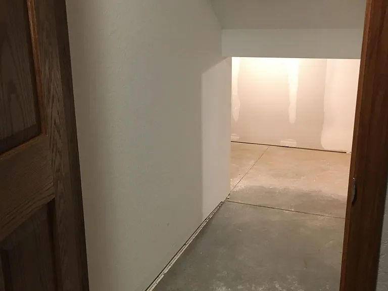 365 Sisters Ct — Photo 16