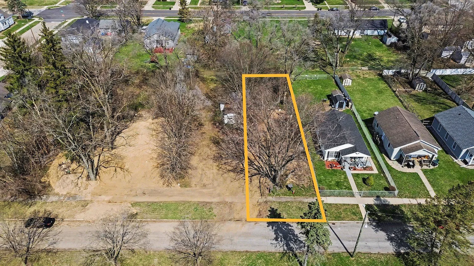 1425 Campeau St photo 1