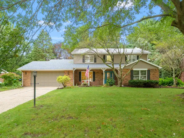 1447 Oak Ter, Saint Joseph, MI 49085