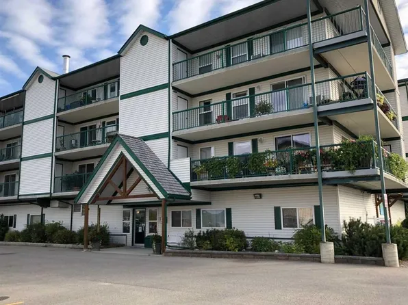 228 E Pembina Ave #404, Hinton, AB T7V 0A5
