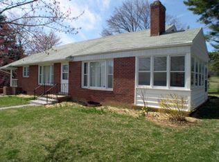 307 N Lee St, Woodstock, VA