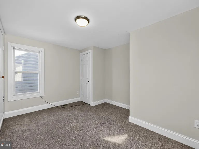 1219 E Philadelphia Ave — Photo 18