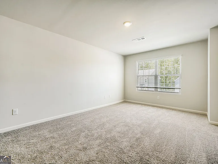 5980 Skylar Dr — Photo 8
