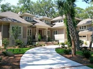 10 Beach Lagoon Rd, Hilton Head Island, SC 29928