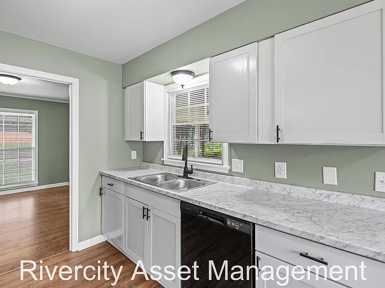 2533 Howard Rd — Photo 7