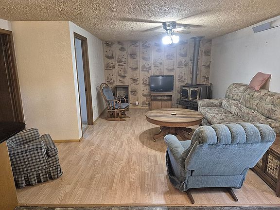 5th image of 18 Otter Creek Ct