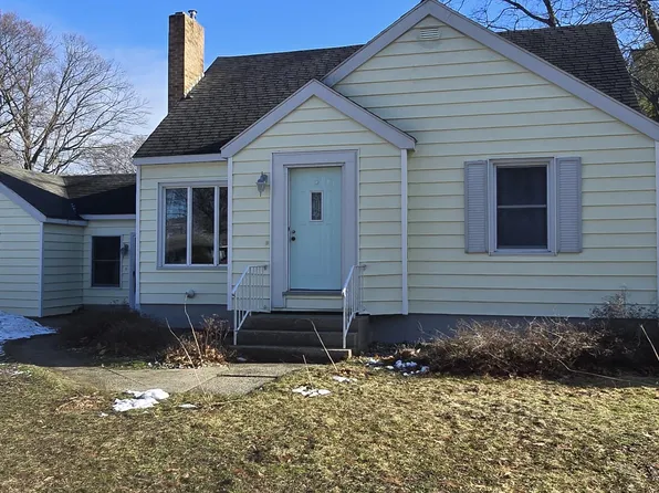 4018 Plymouth Dr, Muskegon, MI 49441