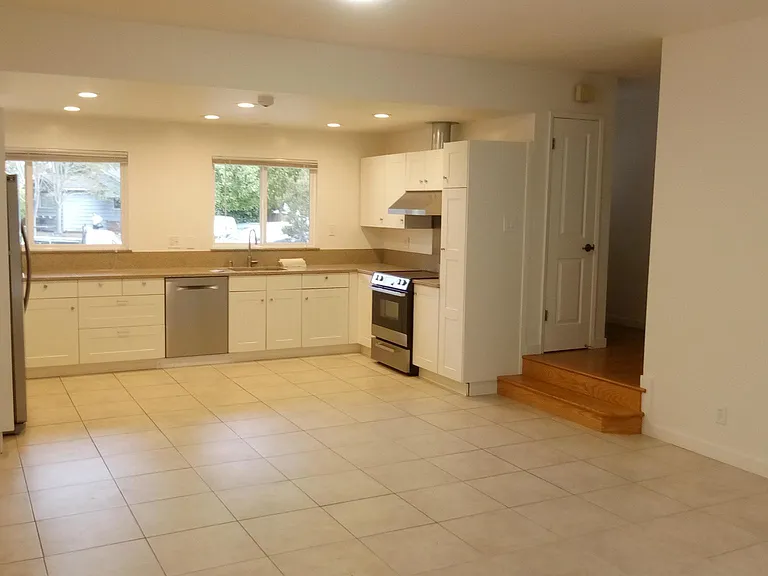 2921 Fyne Dr — Photo 5