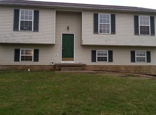 695 W Lake St, Ravenna, OH 44266