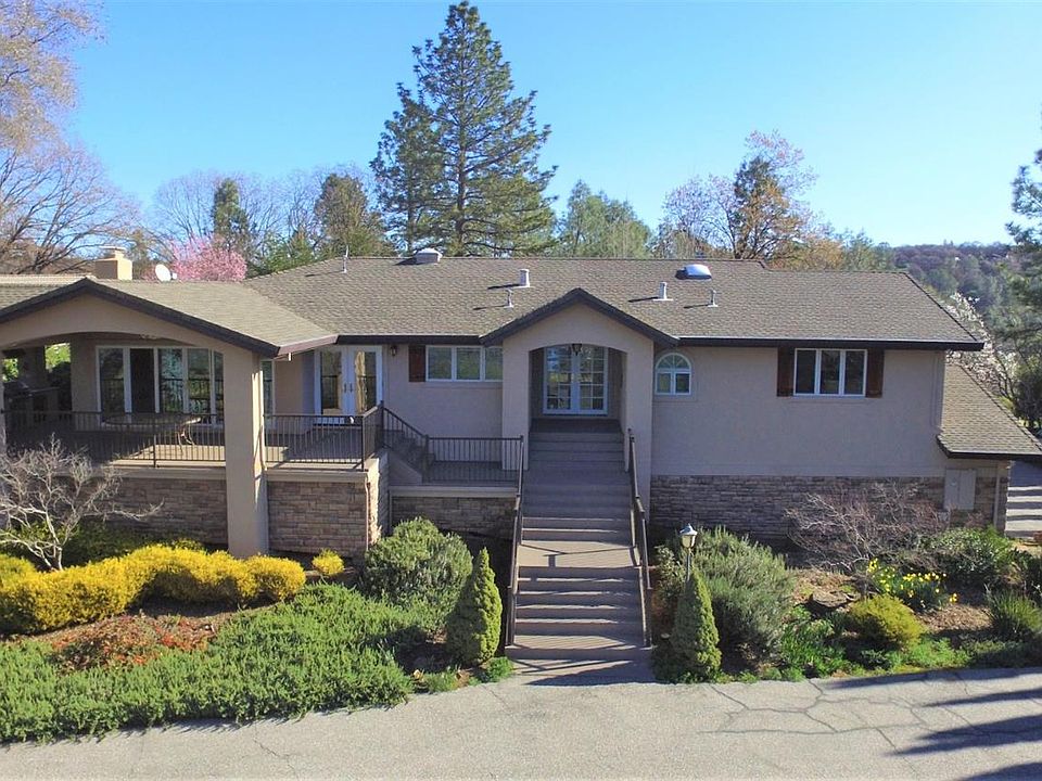 1st image of 23309 Wayfarer Ct