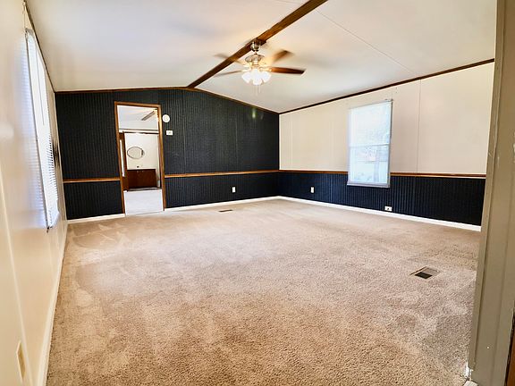 5th image of 212 Virginia Cir