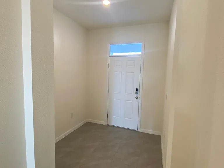 32996 Tulip Petal Ln — Photo 7
