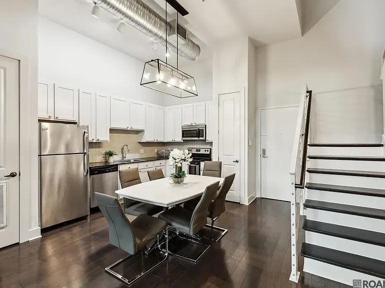 333 E Boyd Dr #16 — Photo 2