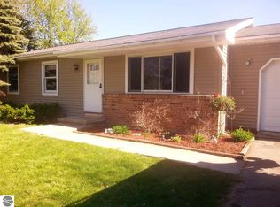 5931 Donna Ct, Traverse City, MI 49685