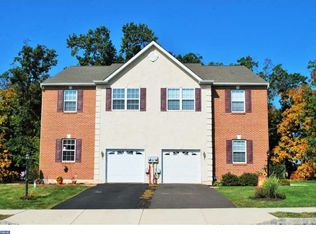 527 Clearview Dr, Souderton, PA 18964