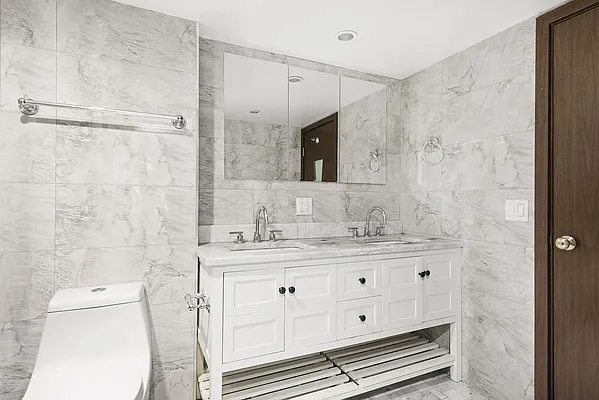 Rented by Compass | media 23