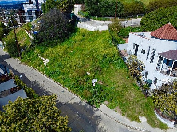 4th image of 1202 N Hicks Ave Lot 1