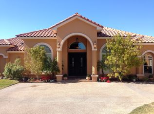 106 Mockingbird Ct, Laredo, TX 78045