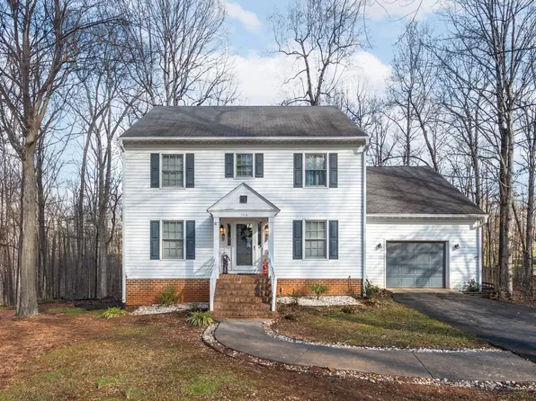 106 Hardwood Ct, Forest, VA 24551