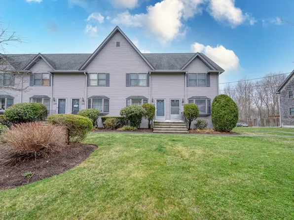 1373 Plymouth St Unit 1373, East Bridgewater, MA 02333
