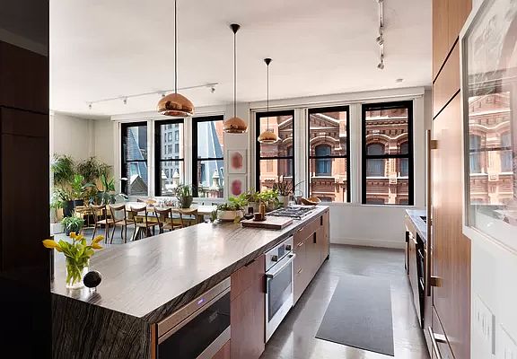 3rd image of 140 Nassau St APT 11A