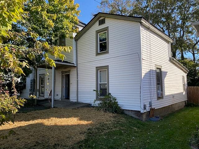 Building Photo 3