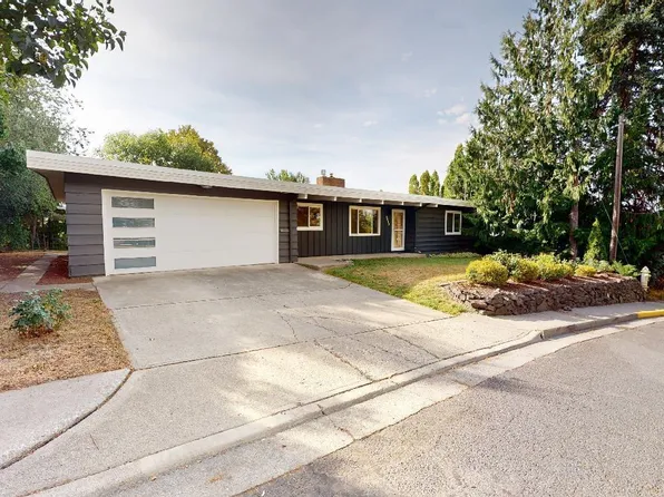 1615 NE Upper Dr, Pullman, WA 99163
