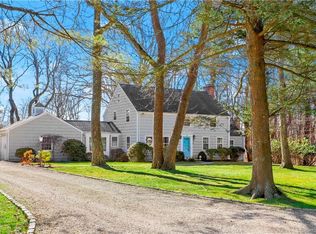63 Hawks Hill Rd, New Canaan, CT 06840
