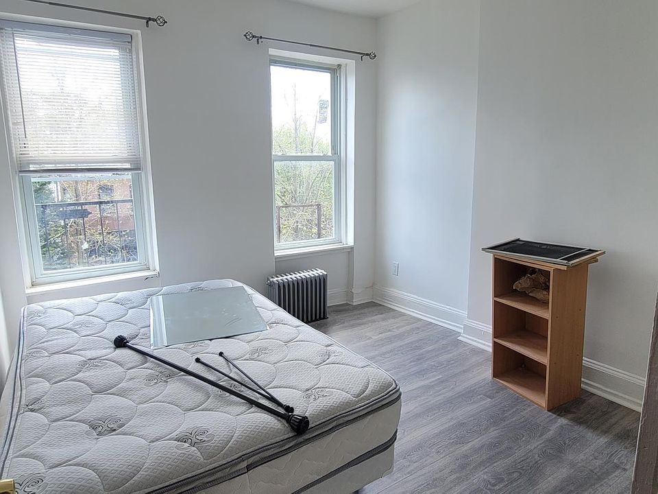 1st image of 782 Halsey St #3B