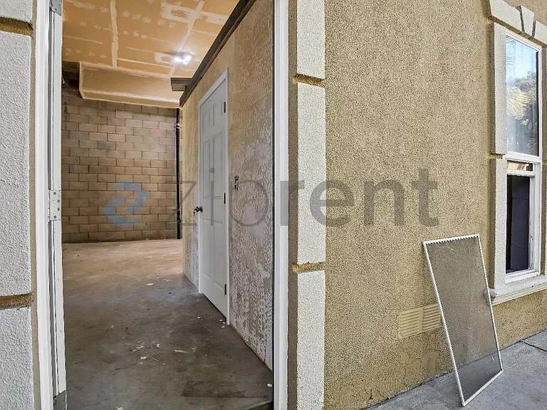 867 E Willow Ave — Photo 61