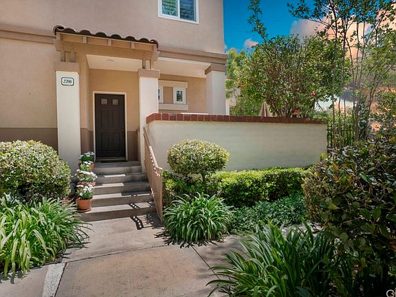 2nd image of 2396 Sunningdale Dr