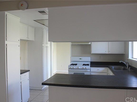 5th image of 2651 Orange St