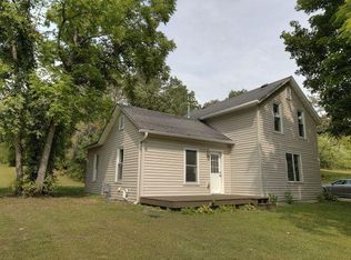 834 Featherstone Rd, Red Wing, MN 55066