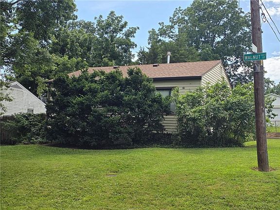 4th image of 9226 Walnut St