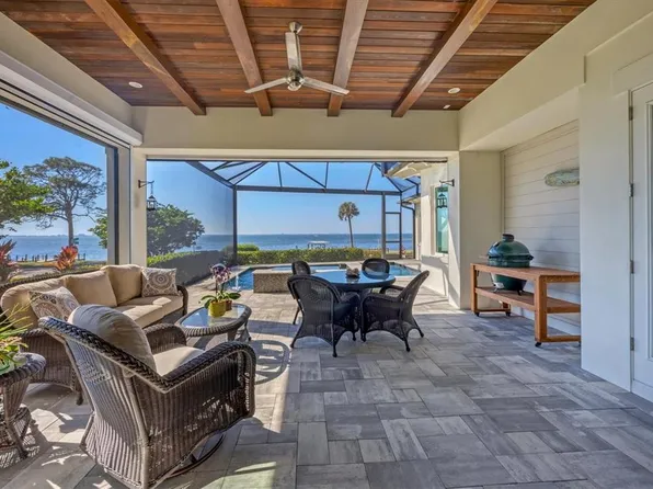 7927 Longbay Blvd, Sarasota, FL 34243