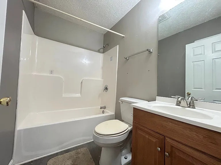 Jacobs Landing Apartments — Photo 27