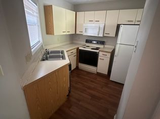 946 Stewarts Creek Dr APT 2, Fayetteville, NC 28314