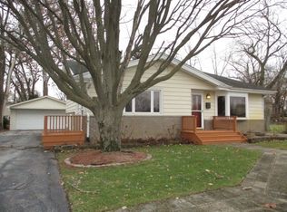 1569 Benton St, Crete, IL 60417