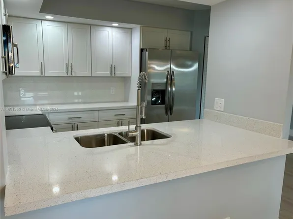 700 SW 128th Ave APT 104C, Pembroke Pines, FL 33027