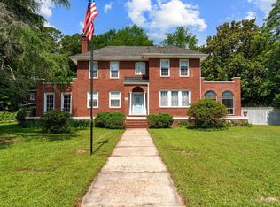 1000 S 9th St, Lillington, NC 27546